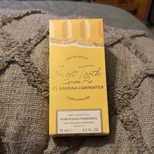 Sabrina Carpenter Sweet Tooth Lemon Pie Eau de Parfum - Yellow